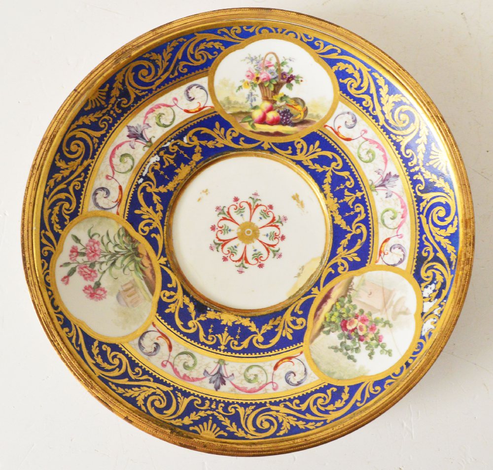 SEVRES porcelain plate, repaired, gold interlaced L mark (r)