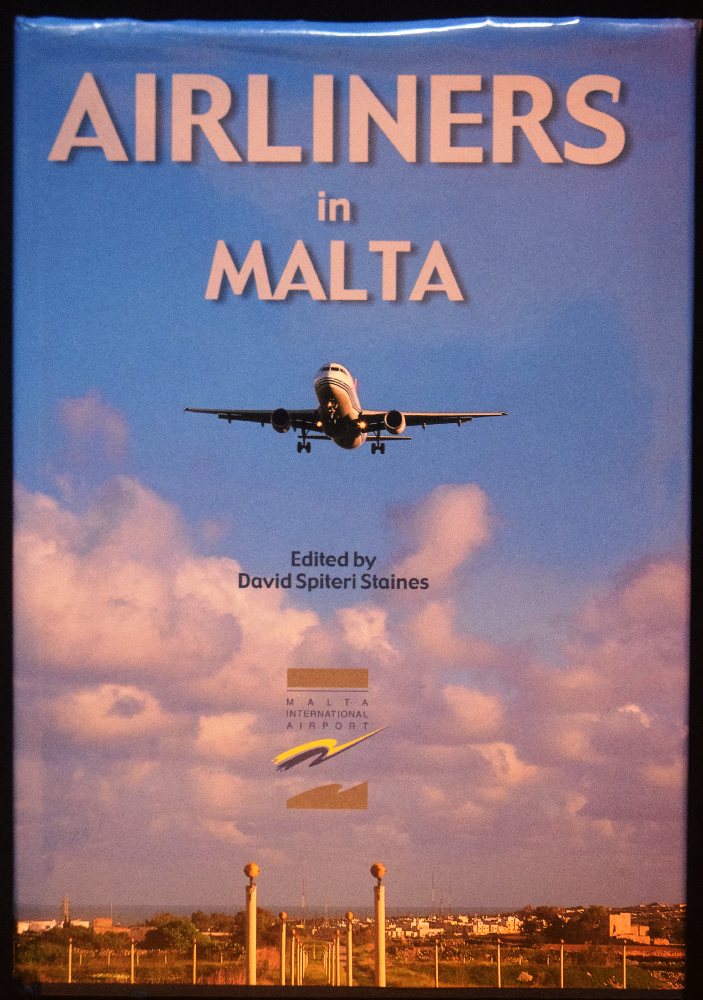 Spiteri Staines David, Airliners in Malta (hb)