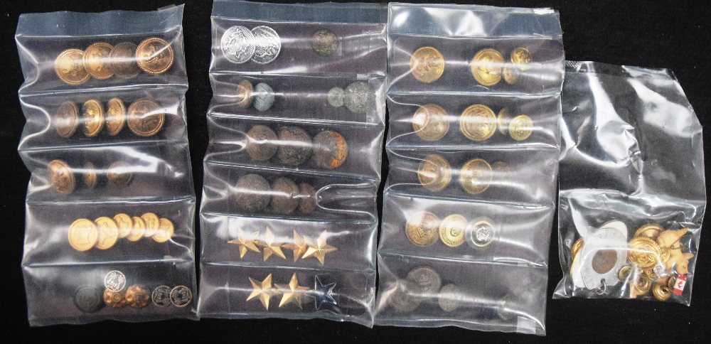 Lot uniform buttons,  mainly  Marine, including also Mid Med bank