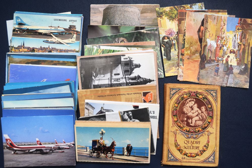Lot Postcard sets, including Malta
