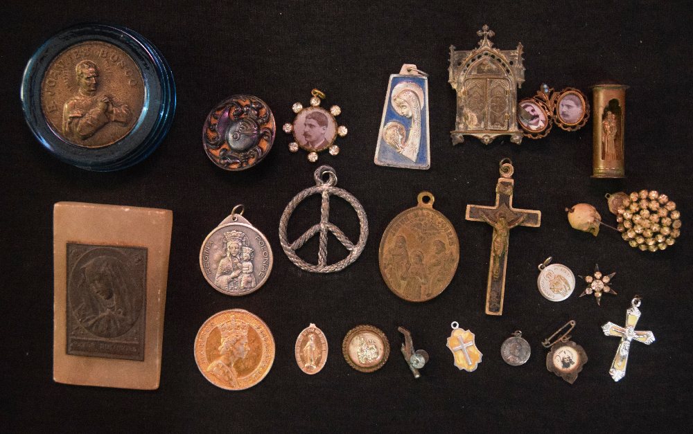 Catholic mementoes, plaques, souvenirs, small collection