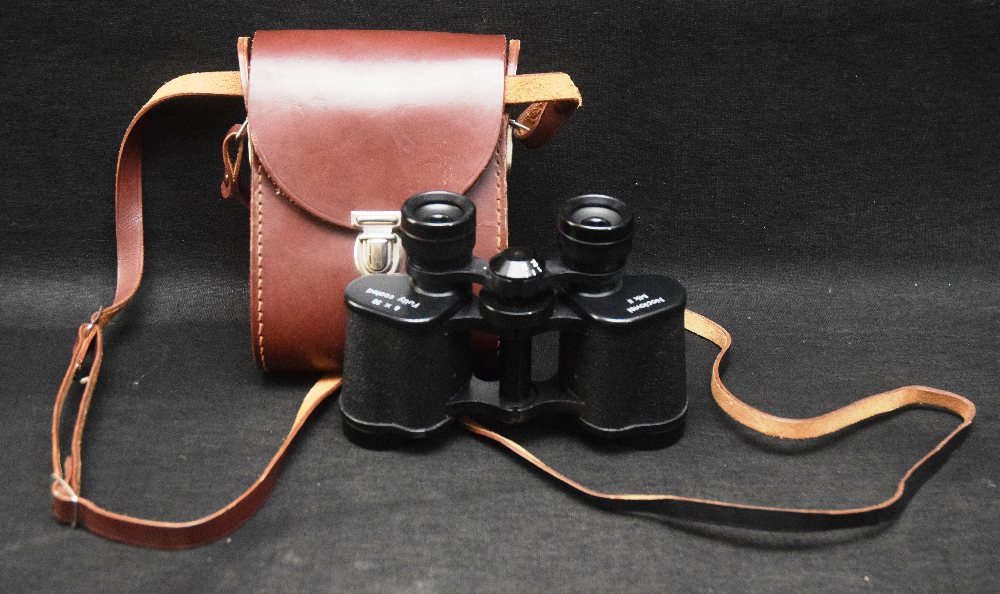 NIOCTOVIST Mkii binoculars 8x30 in leather case