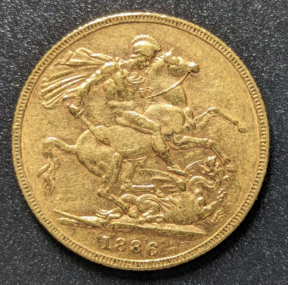 QV young head gold sovereign, 1886
