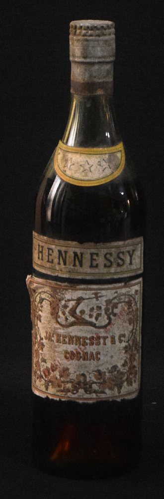 HENNESSY Cognac bottle, sealed