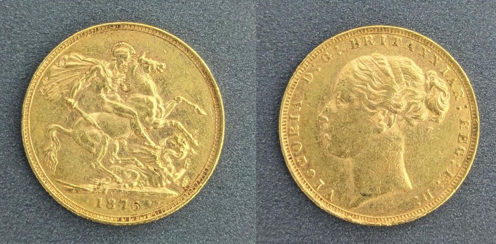 QV  Young Head Gold Sovereign, 1876