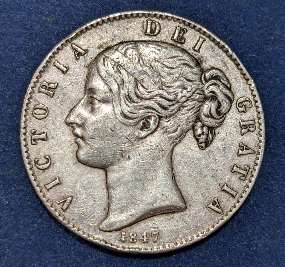 QV crown 1847