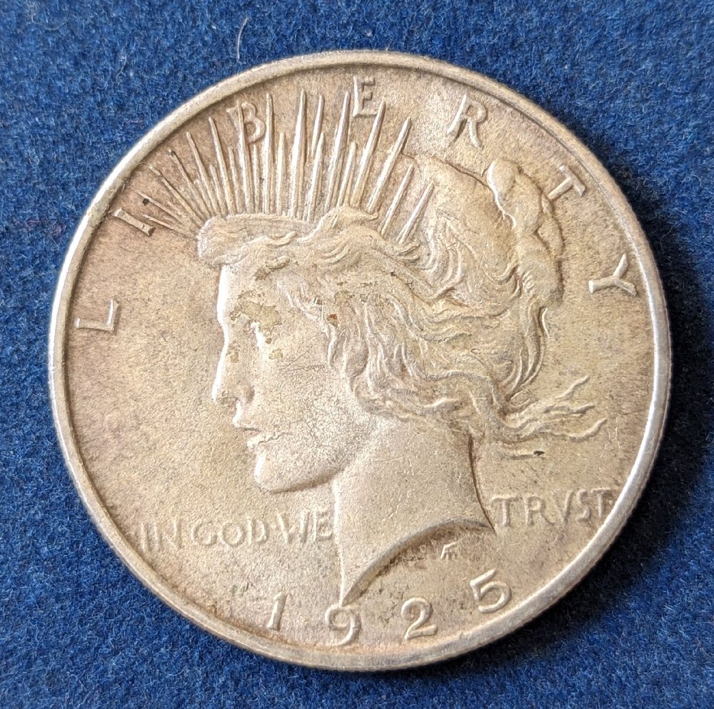 US Peace silver $1 coin, 1925