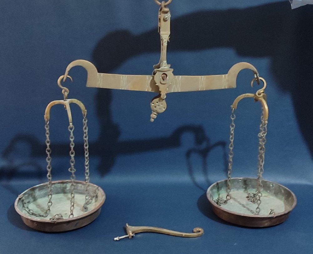 Old brass hawker's scales, 58cm with copper plates 28cm