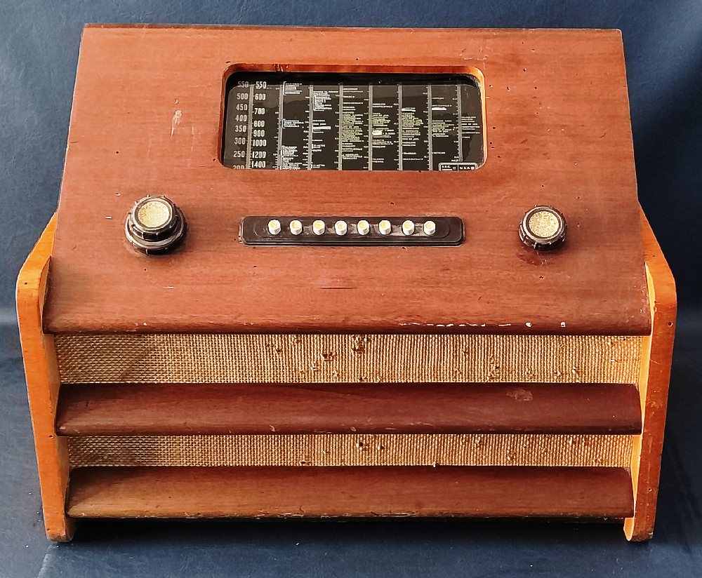 MURPHY Radio Ltd Model TA128 valve radio, ca. 1950s