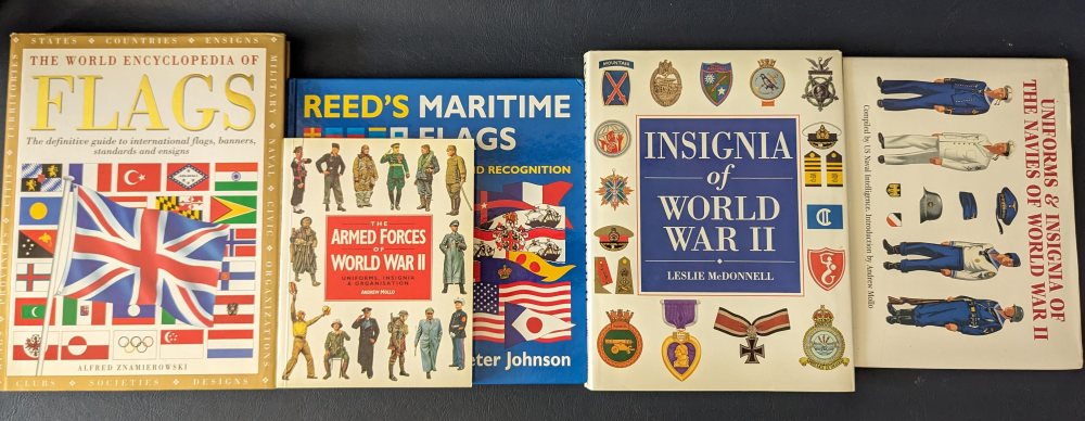 Military History books: Uniforms, Flags, Insignia (5)