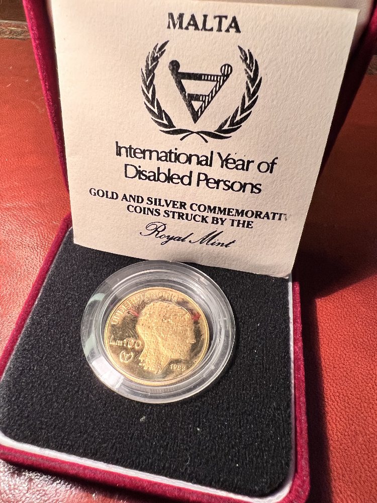 Malta gold coin 1983 - International Year of Disabled Persons Piedfort