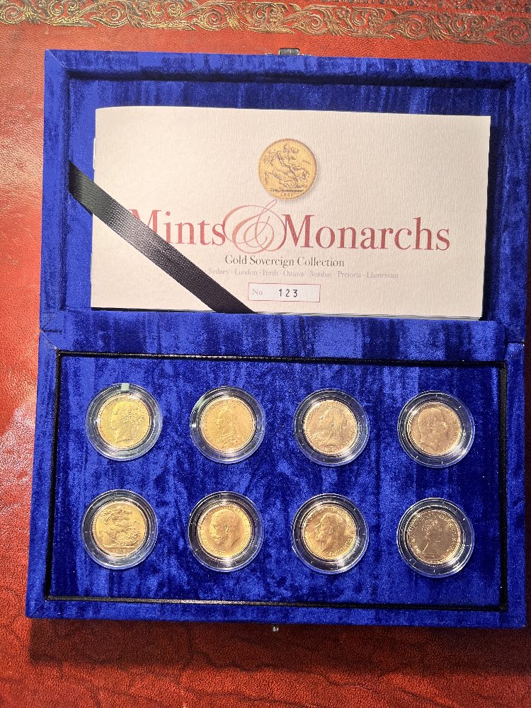 UK gold coins - 8 sovereigns in Blue Box