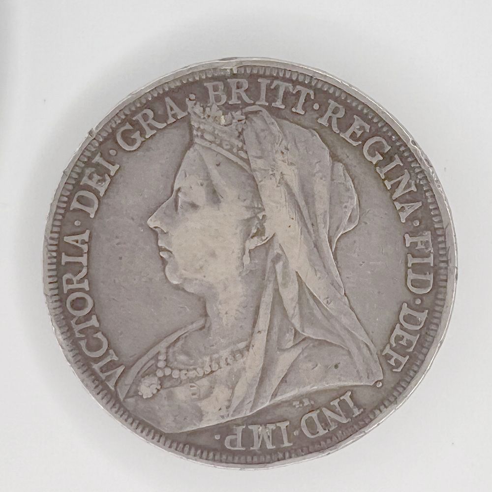 UK Sterling silver crown - QV - Veiled Head - 1897 LXI