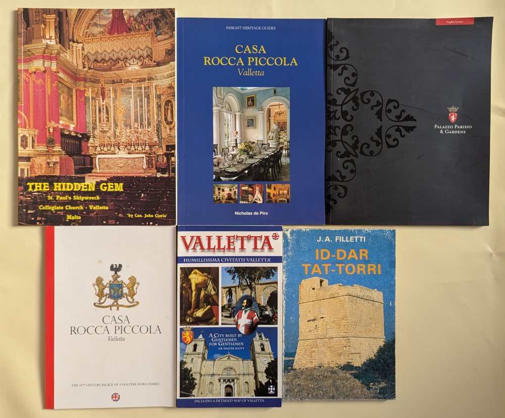 Valletta and 5 other Guide Books (6)