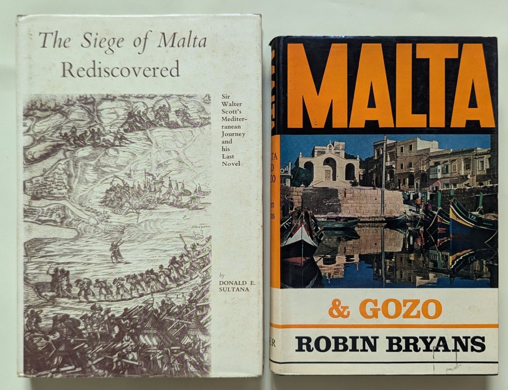 Sultana Donald, The Siege of Malta Rediscovered; Bryans Robin, Malta & Gozo (2)