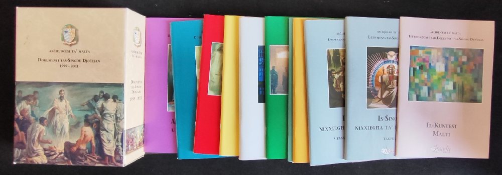 Dokumenti tas-Sinodu Djocesan 1999-2003, in hard case
